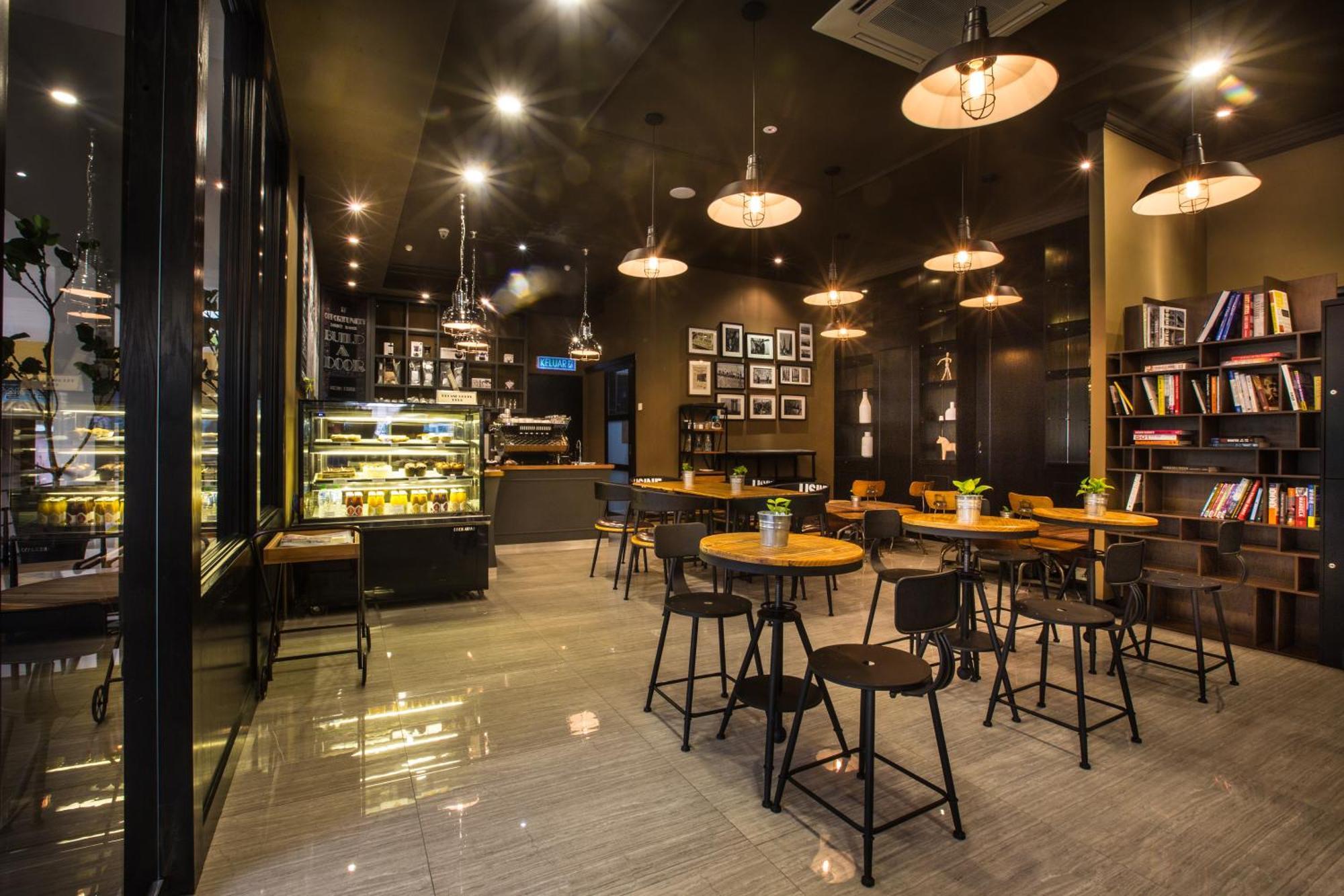 Manhattan Business Hotel Damansara Perdana Petaling Jaya Exterior photo
